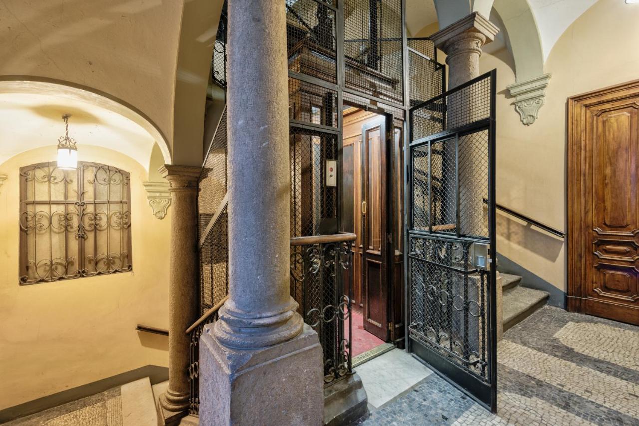 Acadamis -Il Rifugio Dei Mercanti- Piazza Castello Turín Exterior foto
