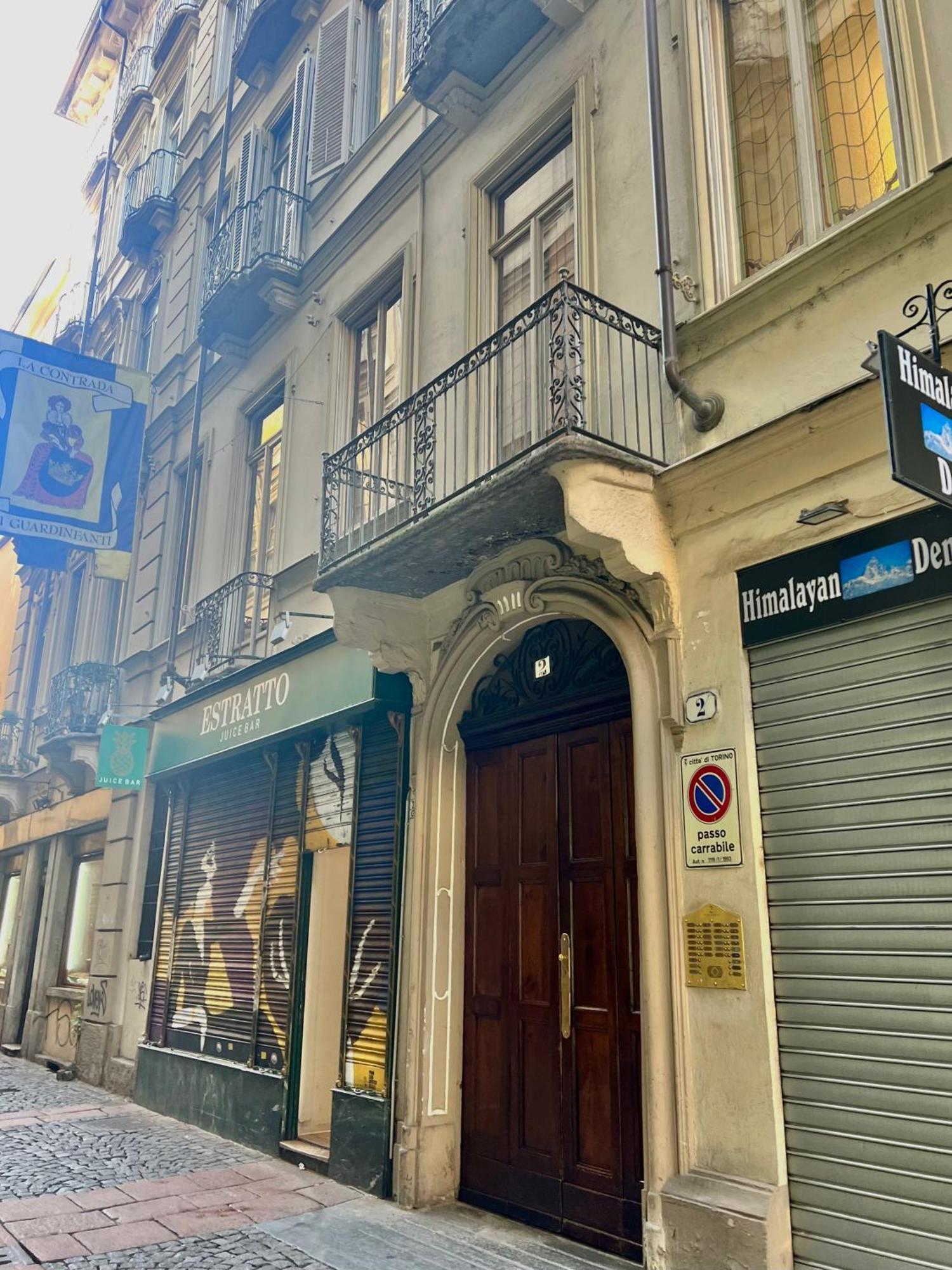 Acadamis -Il Rifugio Dei Mercanti- Piazza Castello Turín Exterior foto